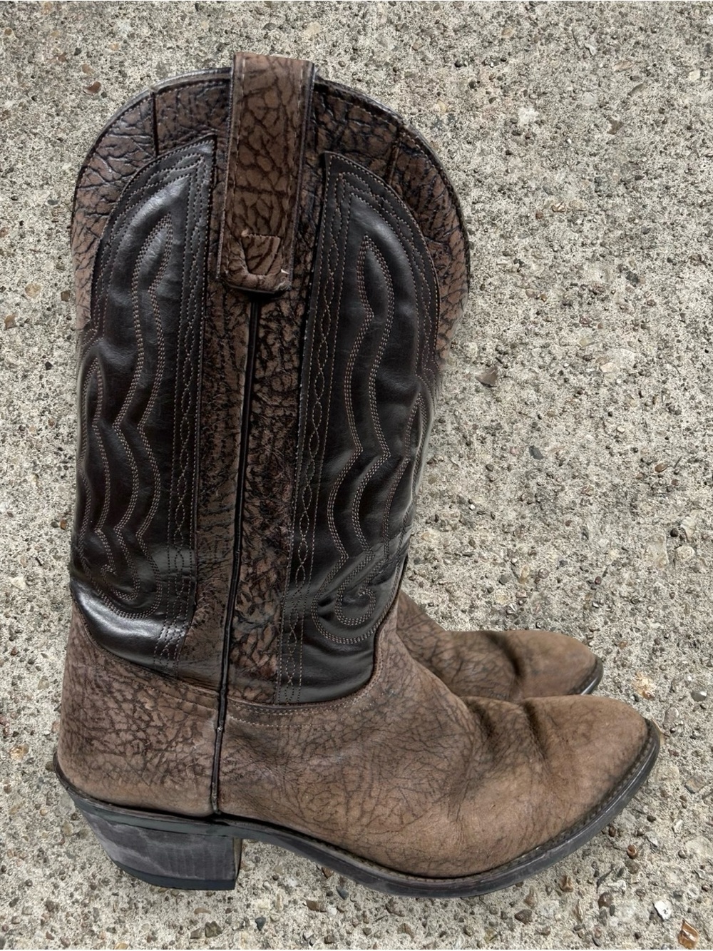 TEXAS vintage 70s bull shoulder print western boots